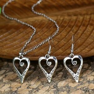 3pcs Vintage Jewelry Set - Silvery Heart-Shaped Zinc Alloy Necklace Earings
